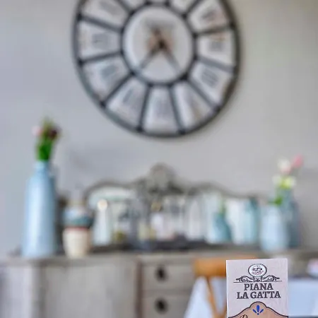 Piana La Gatta Bed & Breakfast *